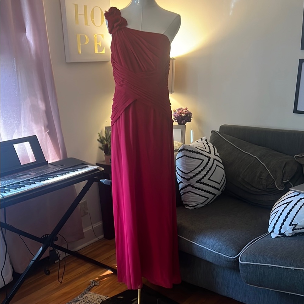 One Shoulder Chiffon Ruched Gown - Red